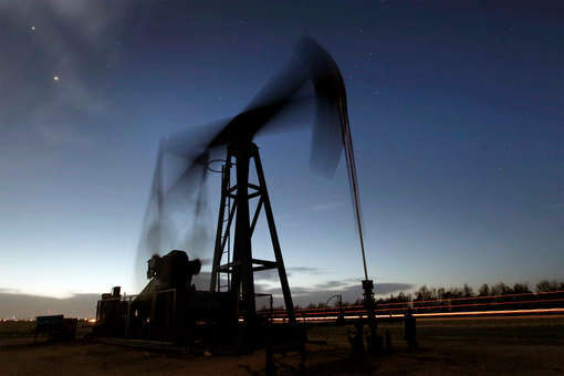 "Потолок цен на нефть приведет к войне на истощение России и Запада"