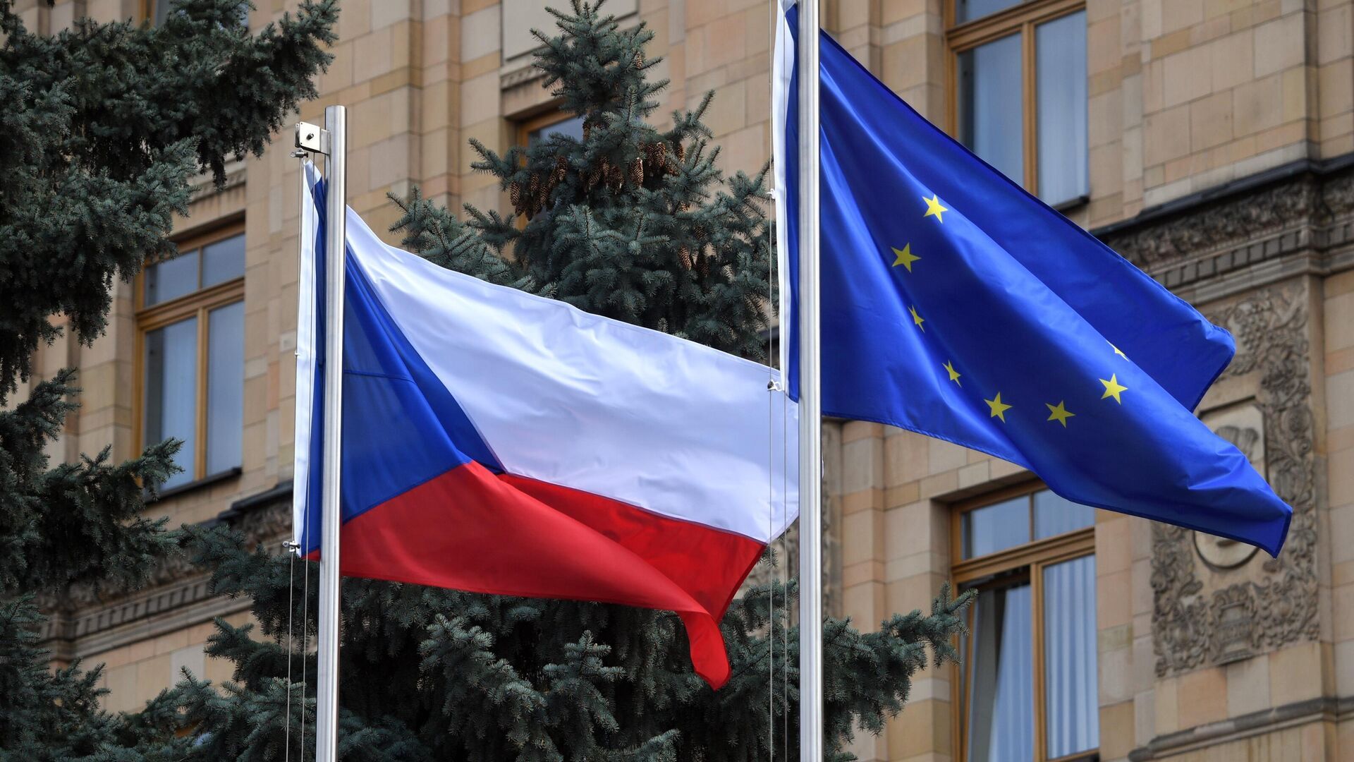 Чехия введет ограничения цен на электроэнергию и газ