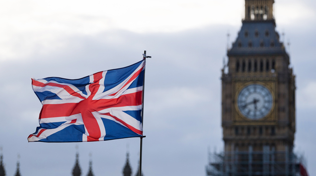 Министр финансов Британии объявил о новой заморозке тарифов на свет