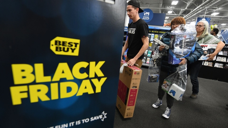 "Черная пятница" в США установила рекорд онлайн-продаж