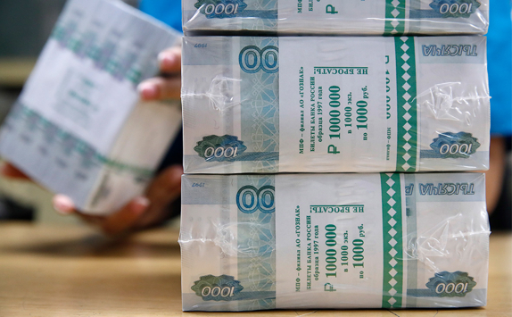 Власти России внесли в бюджет допрасходы на ₽2 трлн