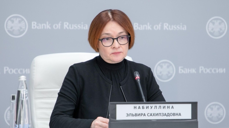 ЦБ призвал разрешить бесплатные переводы самому себе до 1,4 миллиона рублей